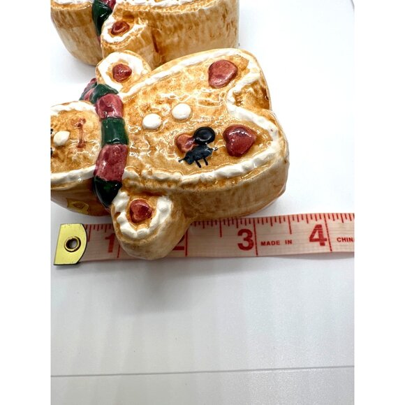 Gingerbread Man Salt Pepper Shakers  Set Ceramic Christmas Holiday Kitchen Decor - Picture 5 of 10